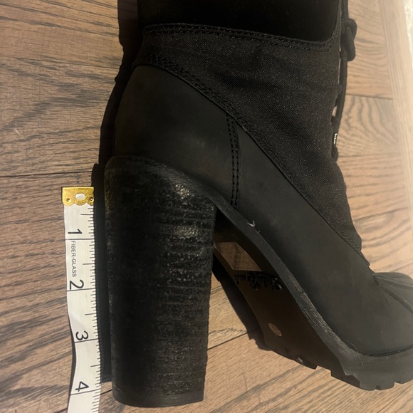 Lucky Brand Laverne Lace-Up Chunky High Heel Ankle Duck Booties Black Size 8.5M - Picture 11 of 12